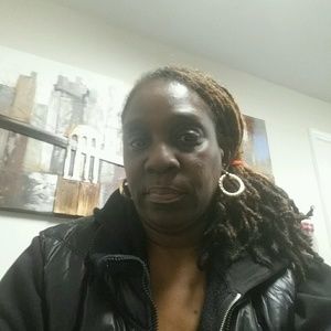 Meet your Posher, Debra